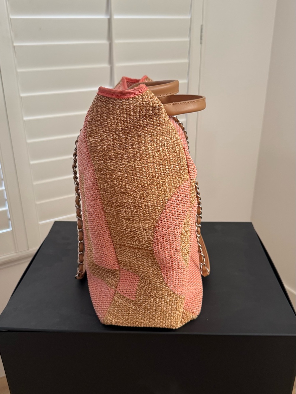 Chanel Pink Raffia Large Shopping Tote - Picture 5 of 11